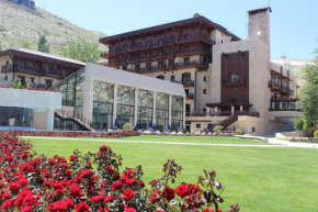  InterContinental Mzaar Lebanon Mountain Resort & Spa, an IHG Hotel  Mazraat Kfardibiane